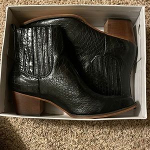 A Rider Girl Booties